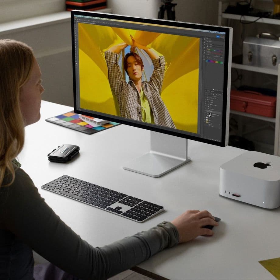 27" 5K Apple Studio Display